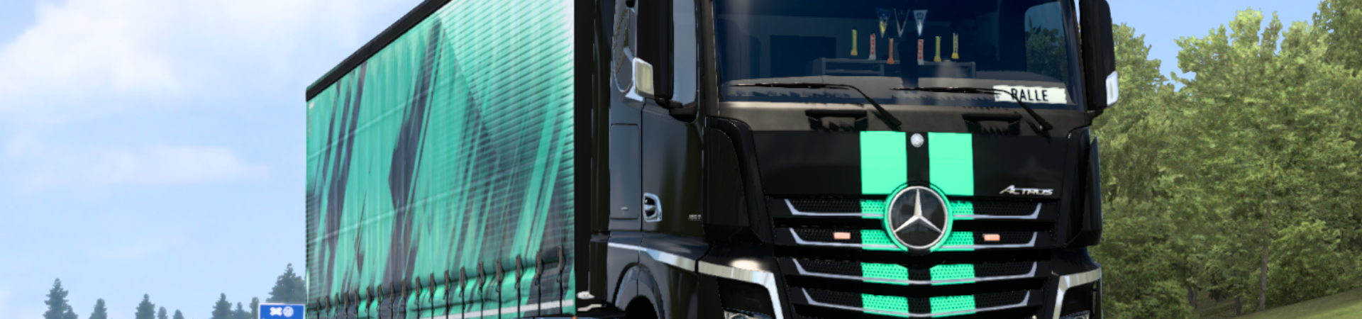 Ein LKW im Euro Truck Simulator 2 mit Lackierung im Design von simulator1